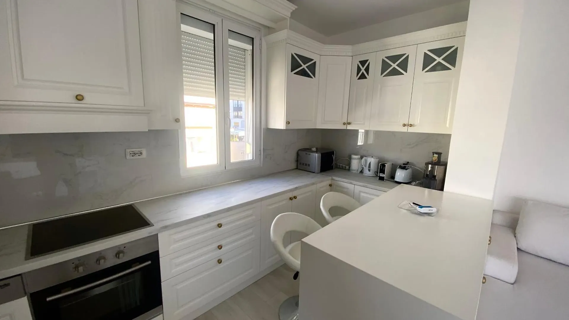 Cozy Apartment With Lake View Tirana Albania